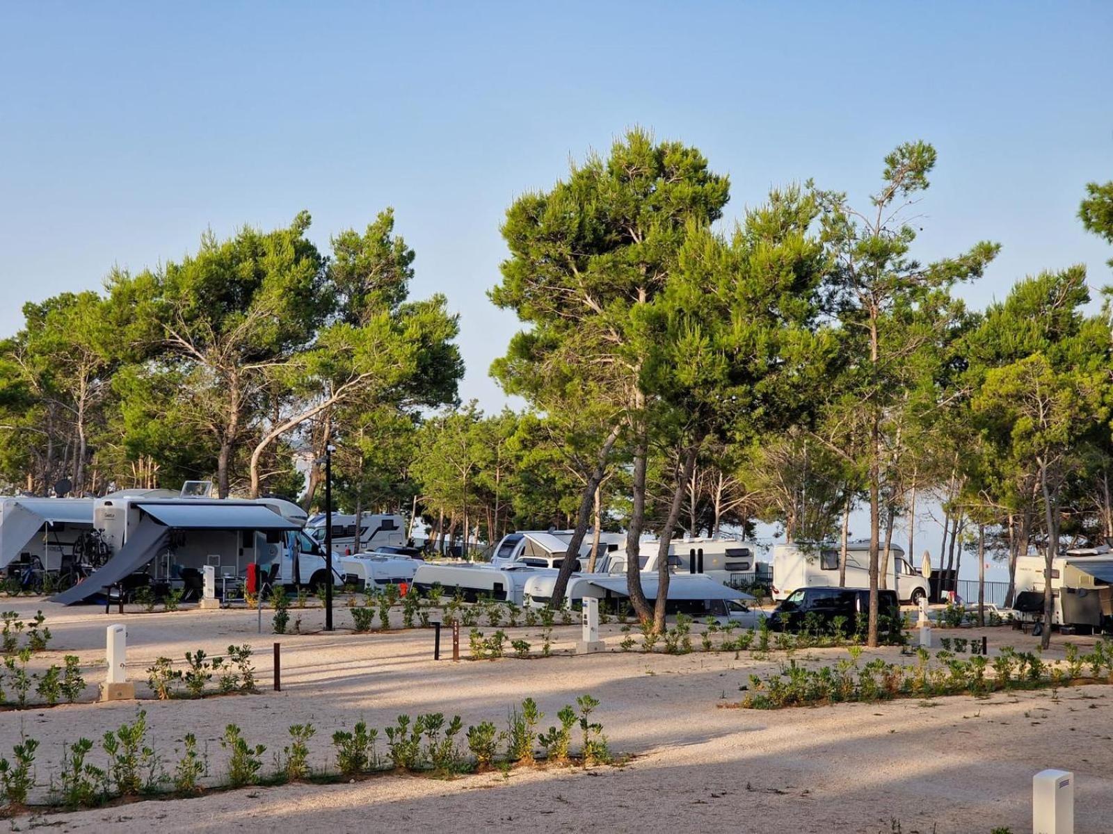 Aminess Avalona Camping Resort - Pitches Povljana Exterior foto